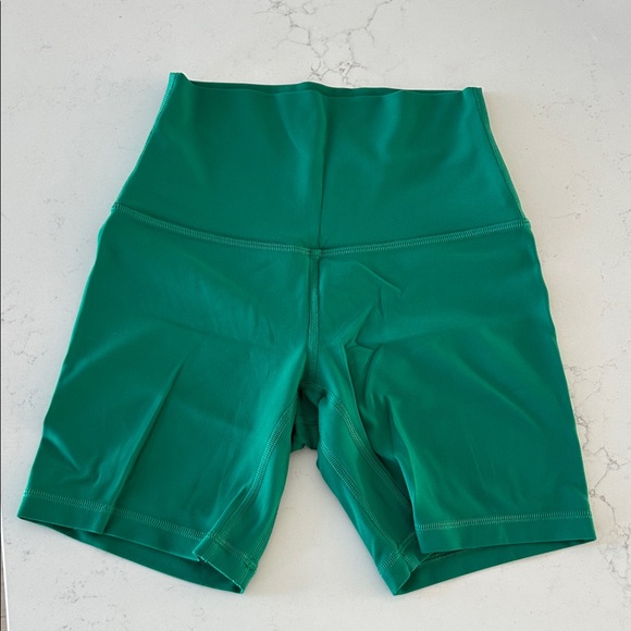 lululemon athletica Pants - lululemon athletica Emerald green align short 6inch size 2